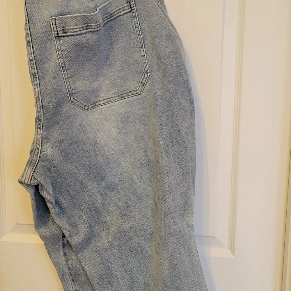 Judy Blue Jogger Jeans - Picture 2 of 6